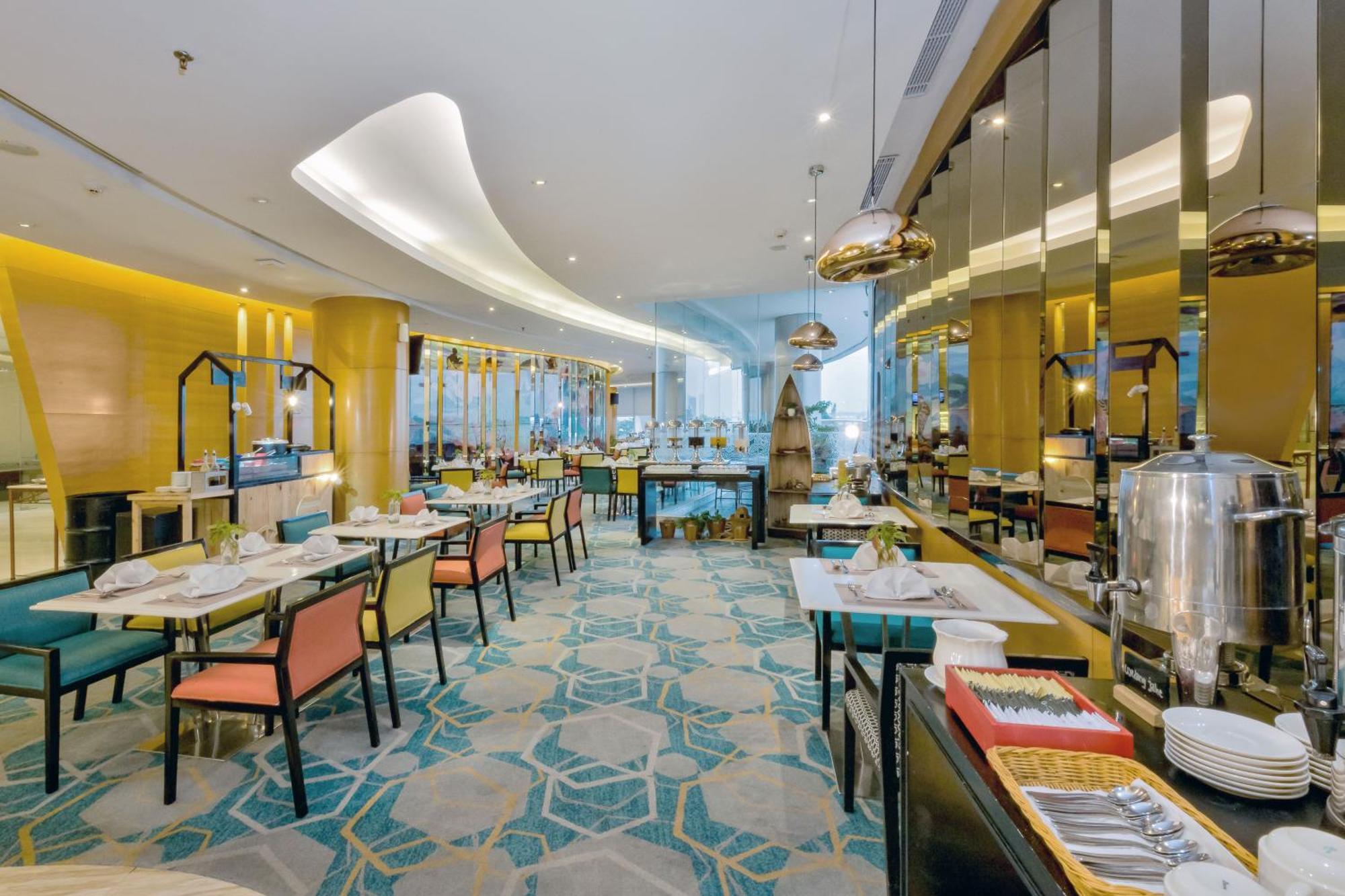 Hotel Ciputra Cibubur Managed By Swiss-Belhotel International Extérieur photo